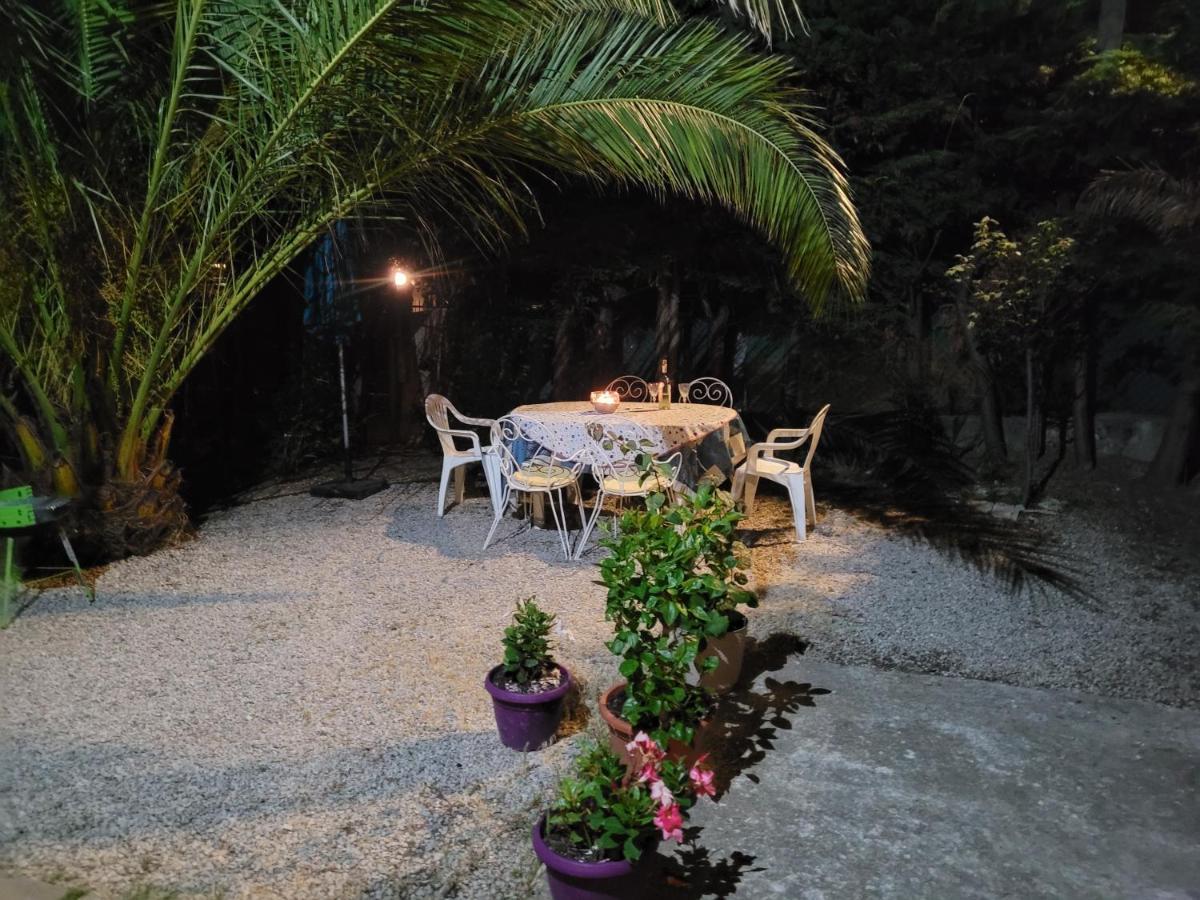 Villa La Desiree - Haut De Villa, 68M2, 8 Personnes Max, Climatise, 4 Etoiles, 120M2 De Jardin Et Parking, Wifi, Vu Mer Antibes Eksteriør bilde